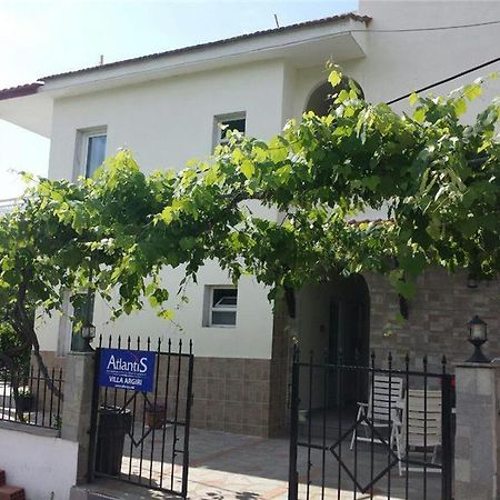 סקאלה פוטאמיאס Studios Argiri מראה חיצוני תמונה